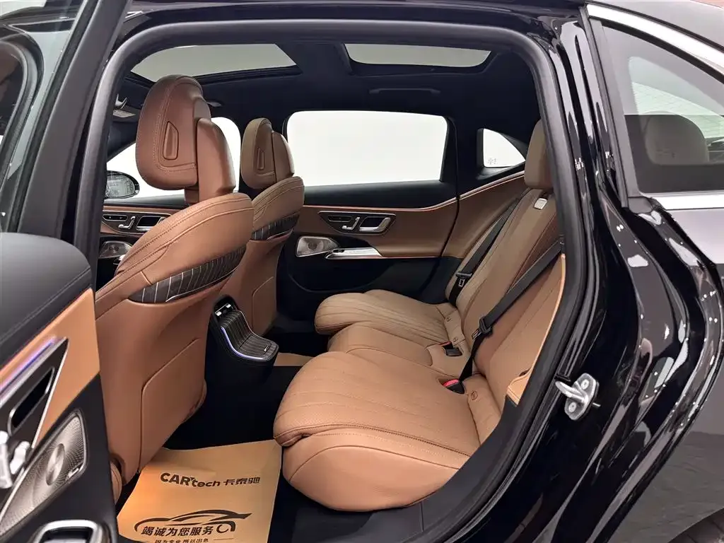 Mercedes-Benz E-Class 2024 из CN, фото 9