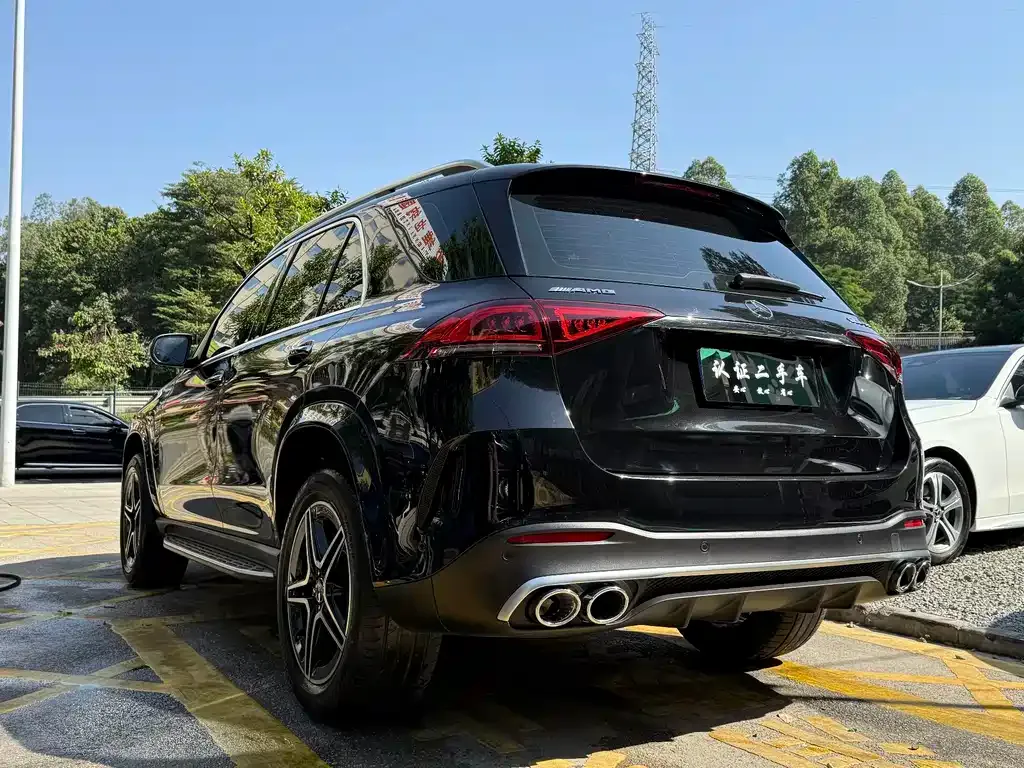 Mercedes-Benz GLE AMG — фото 7