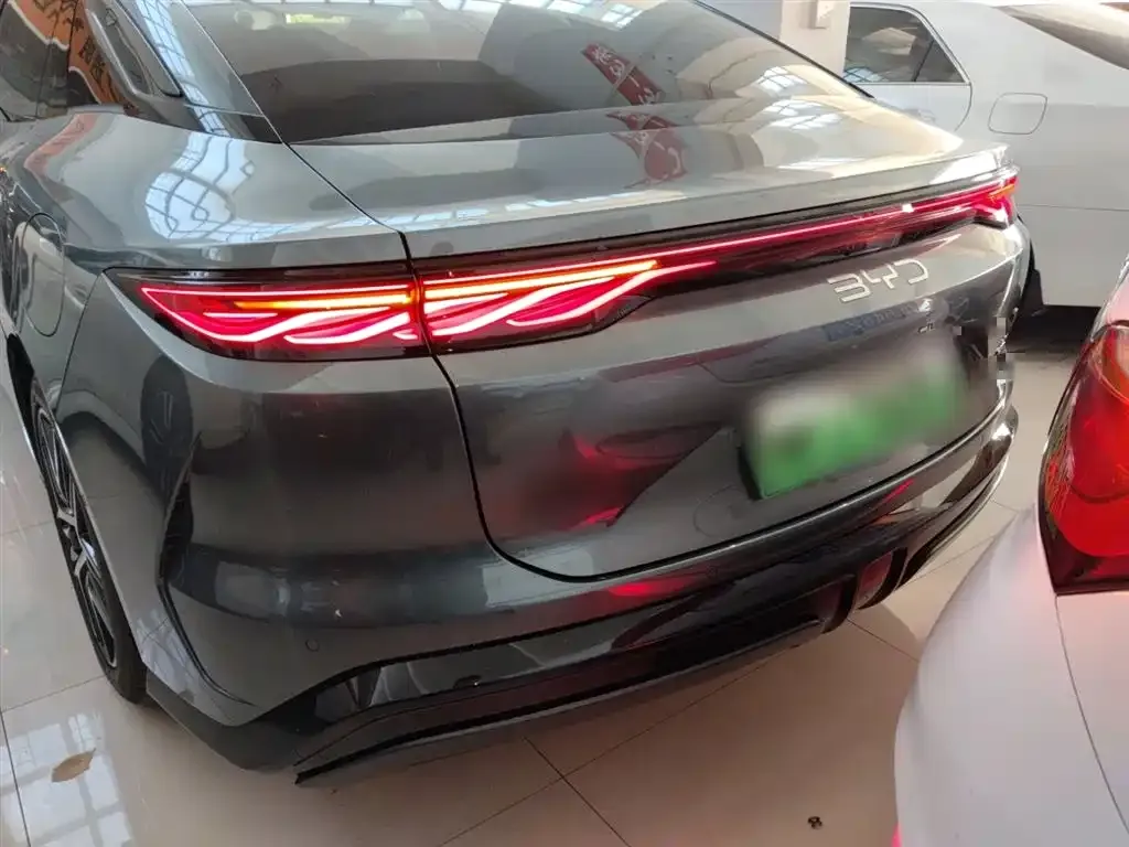BYD Han L 2025 из CN, фото 5