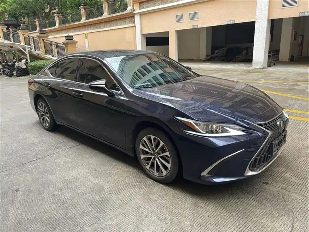 Lexus ES 2021 из CN, фото 4