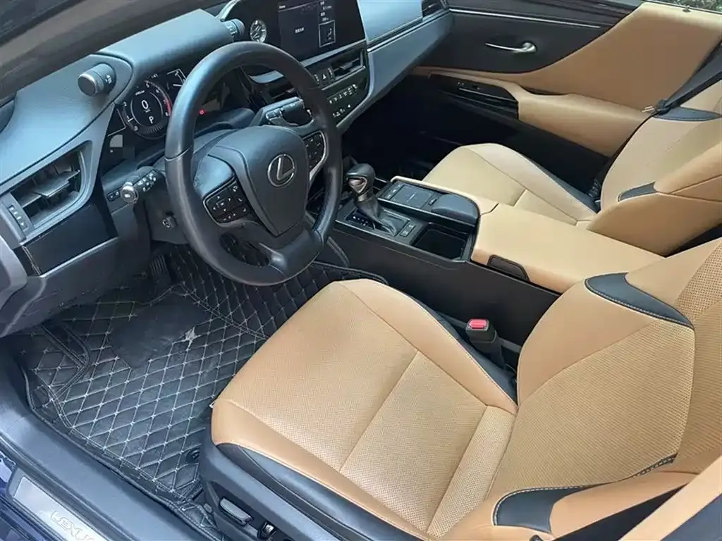 Lexus ES 2021 из CN, фото 9