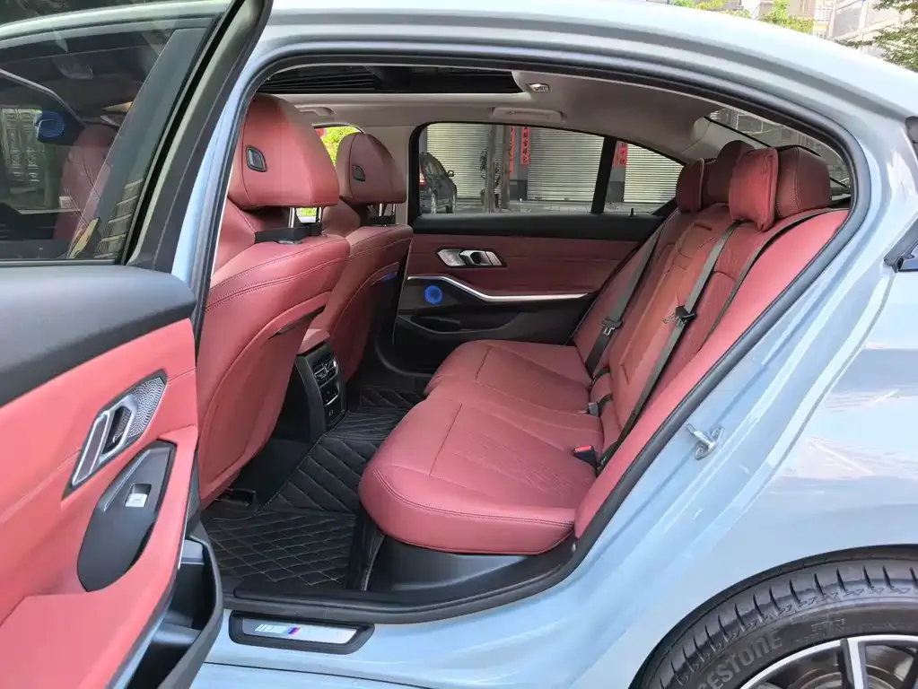 BMW 3 Series 2025 из CN, фото 6