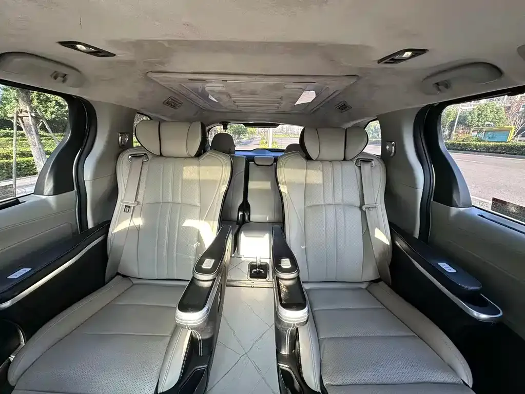 Toyota Sienna 2022 из CN, фото 7