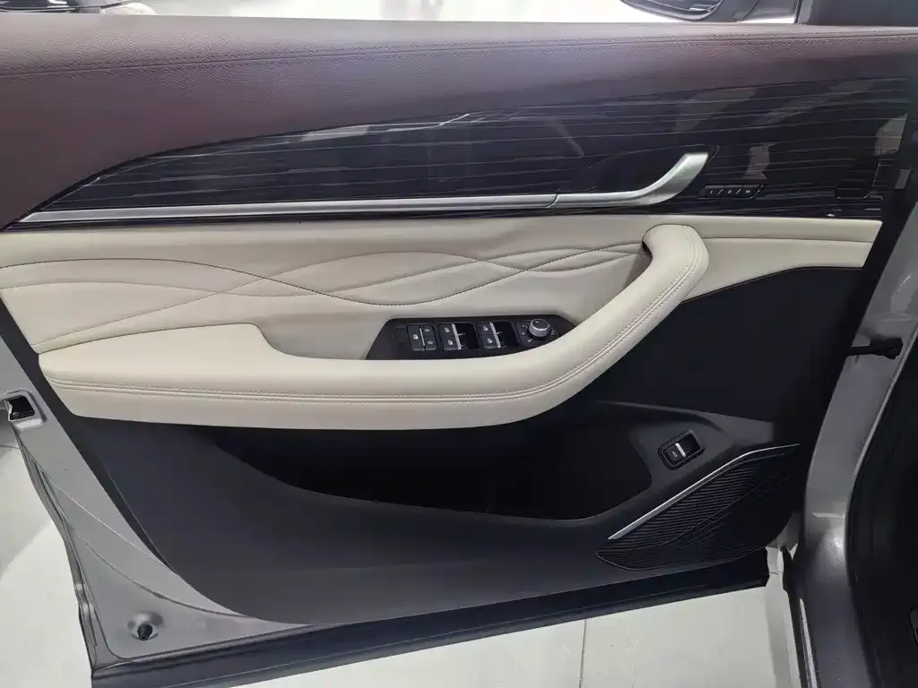 Geely Xingyue L 2024 из CN, фото 5