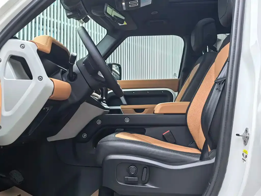 Land Rover Defender 2024 из CN, фото 8