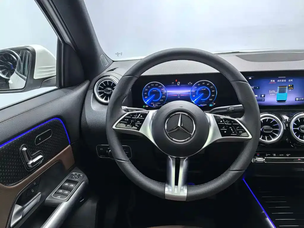 Mercedes-Benz EQA 2025 из CN, фото 8