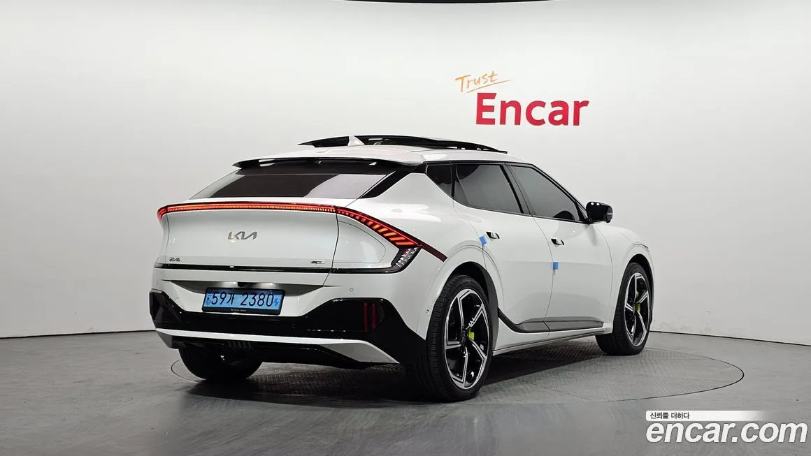 Kia EV6 — фото 2