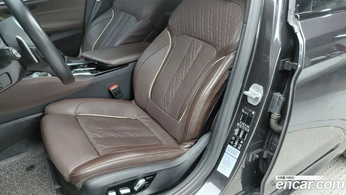 BMW 5-Series — фото 10