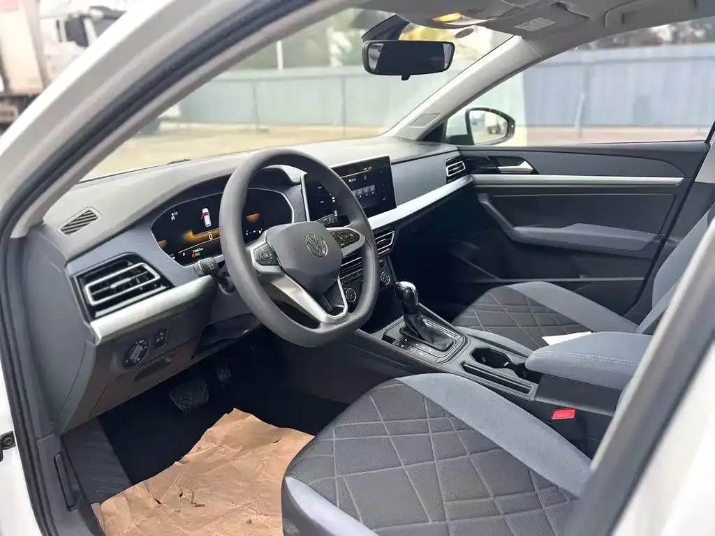 Volkswagen Lavida 2023 из CN, фото 5