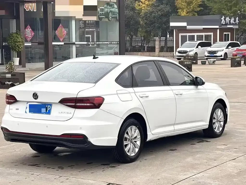 Volkswagen Lavida 2023 из CN, фото 7