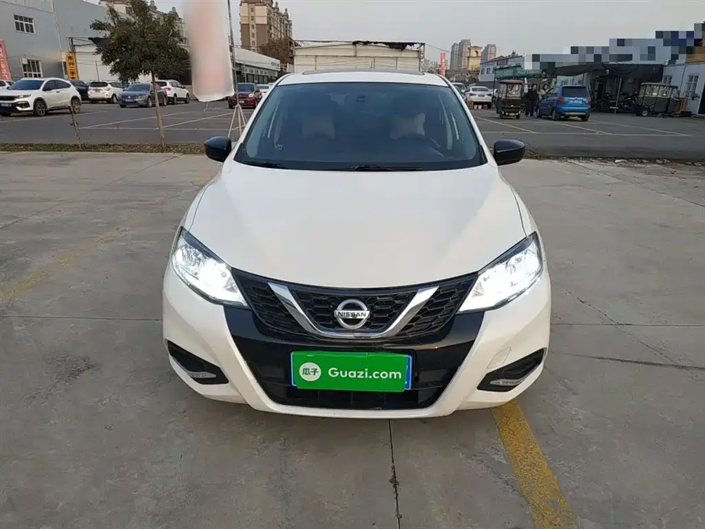 Nissan Tiida 2023 из CN, фото 3