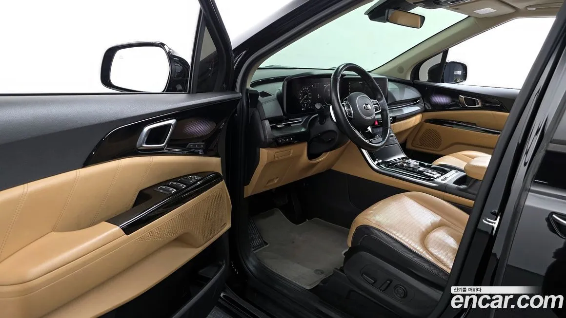 Kia Carnival — фото 10