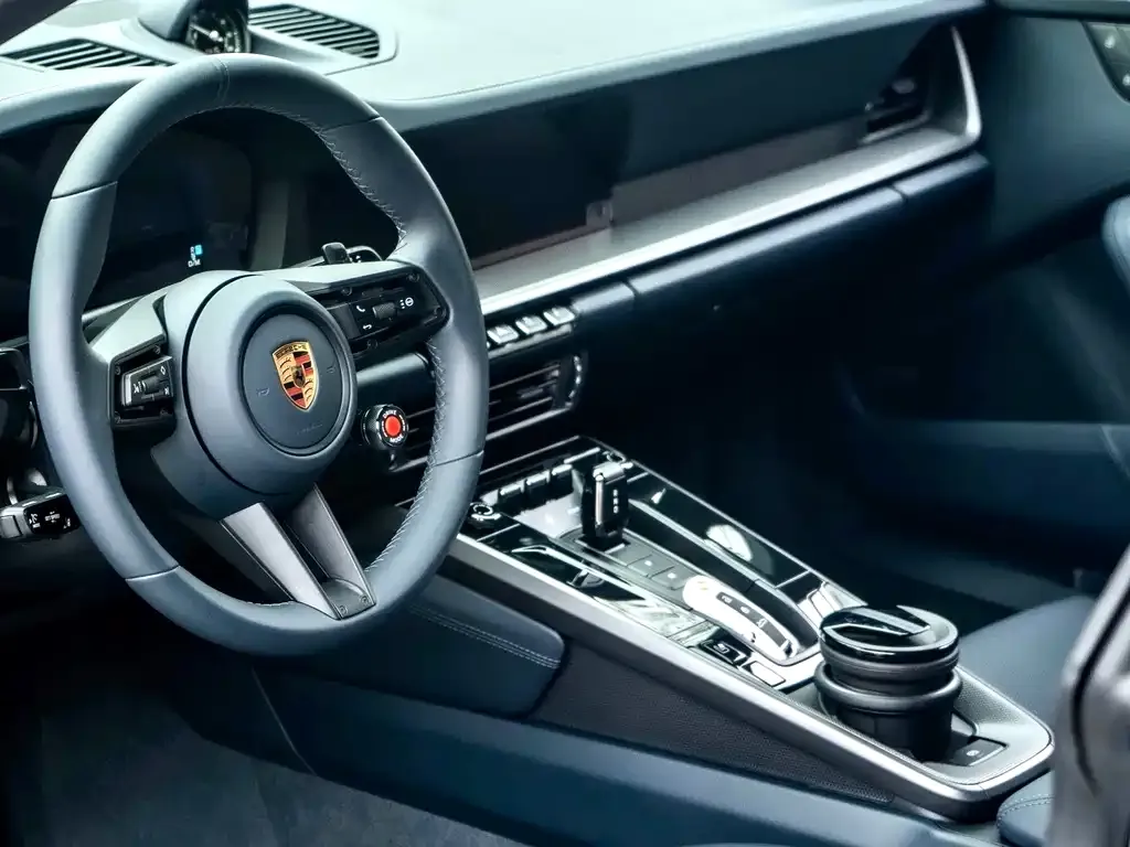 Porsche 911 2025 из CN, фото 10