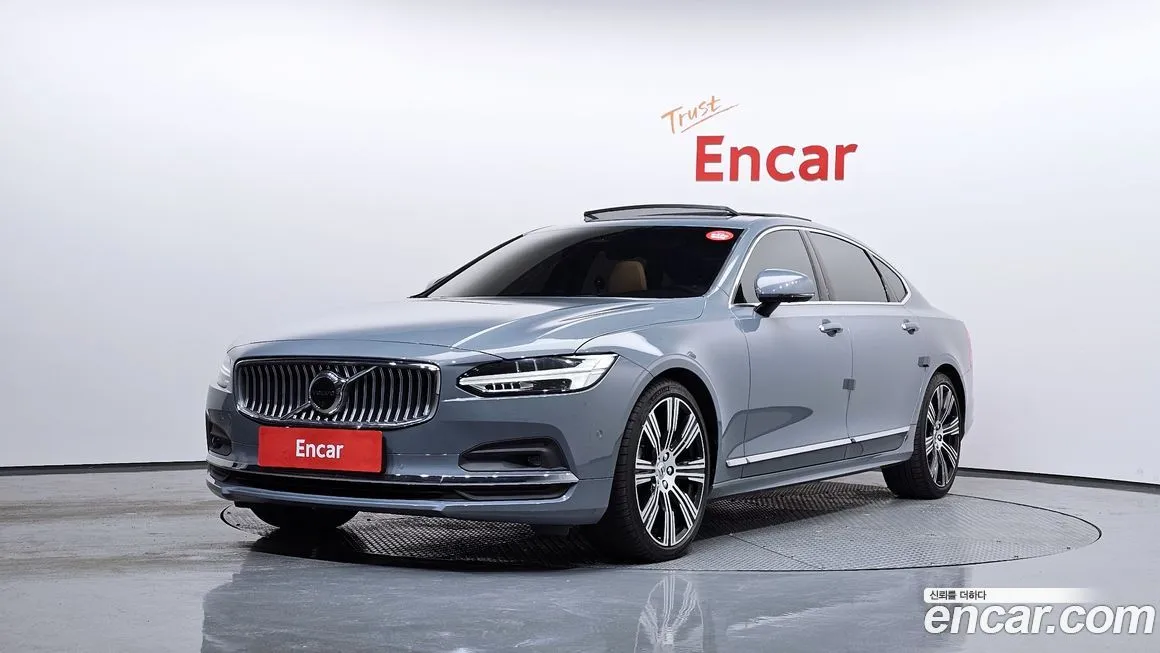 Volvo S90 — фото 1