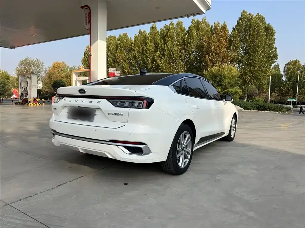 Ford Mondeo 2023 из CN, фото 7