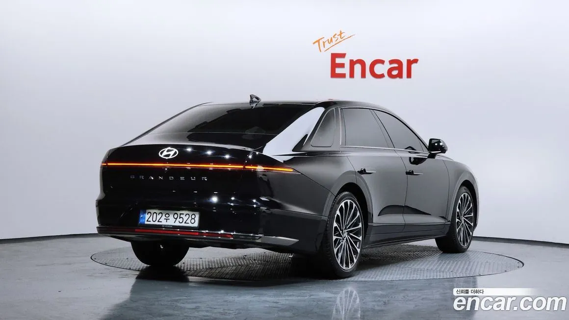 Hyundai Grandeur 2025 из KR, фото 2