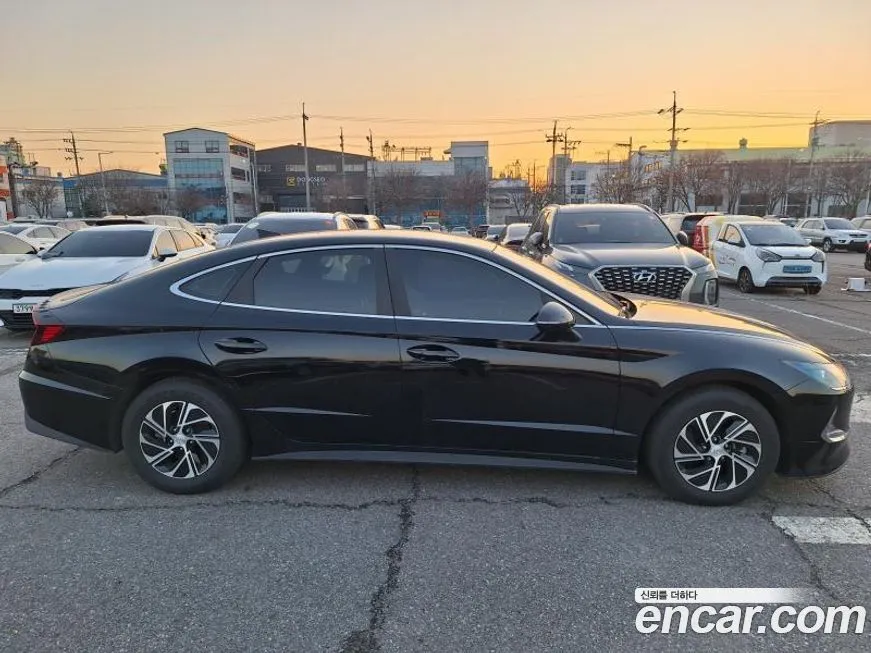 Hyundai Sonata 2021 из KR, фото 3