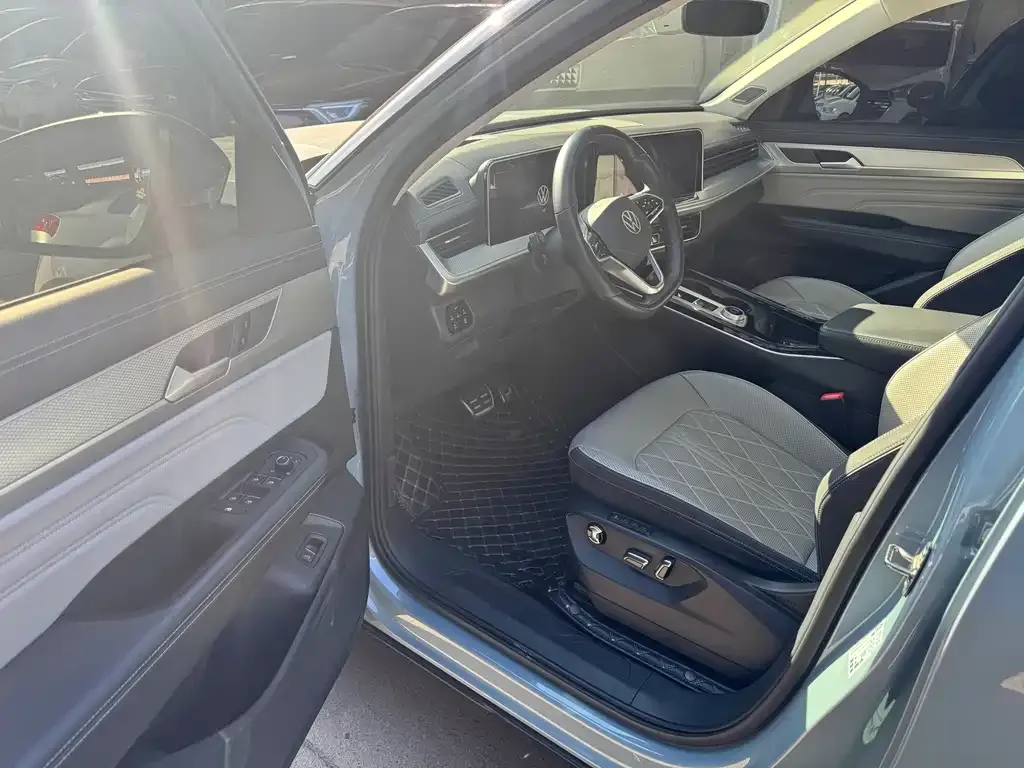 Volkswagen Tavendor 2023 из CN, фото 6