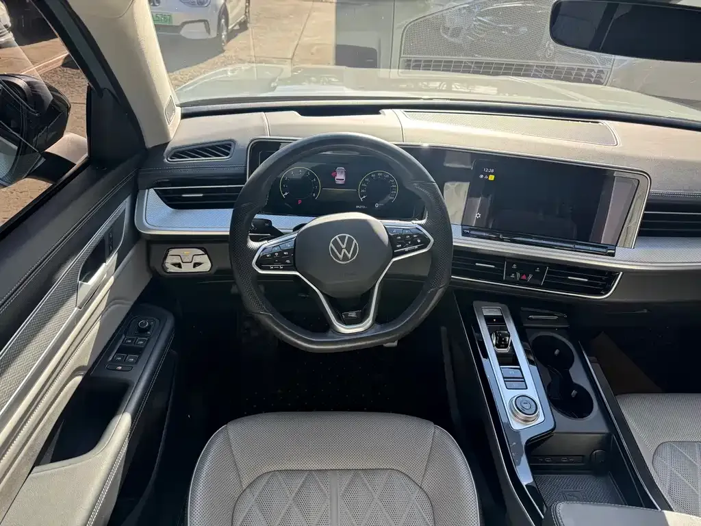 Volkswagen Tavendor 2023 из CN, фото 8