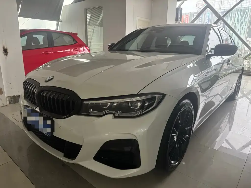 BMW 3 Series — фото 1
