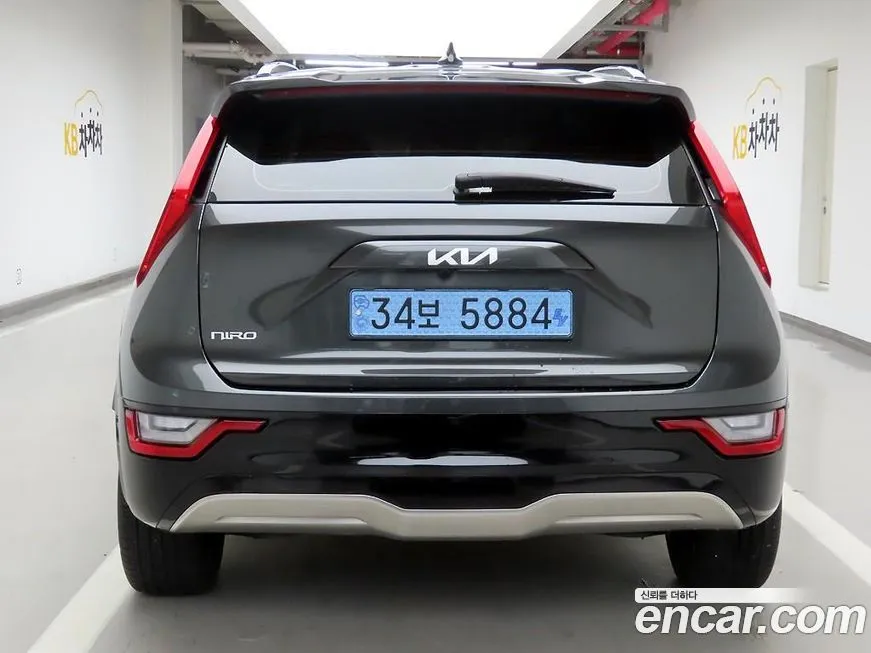 Kia Niro — фото 3
