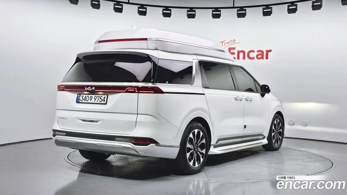 Kia Carnival 2023 из KR, фото 2