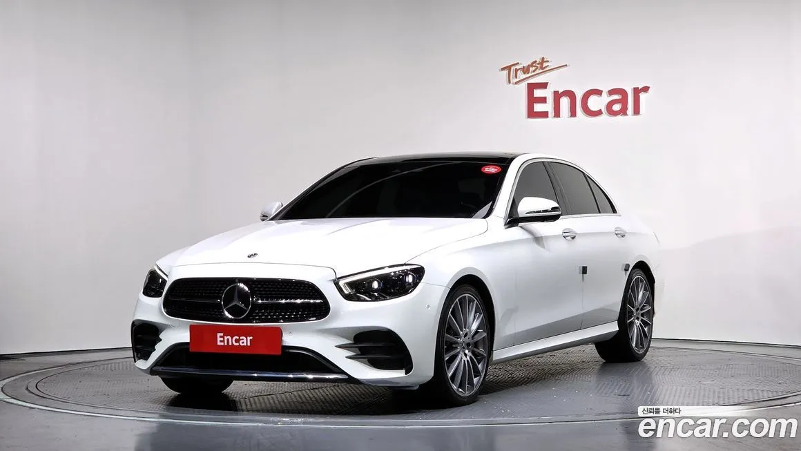 Mercedes-Benz E-Class — фото 1