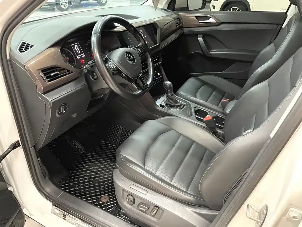 Volkswagen Tharu 2021 из CN, фото 8