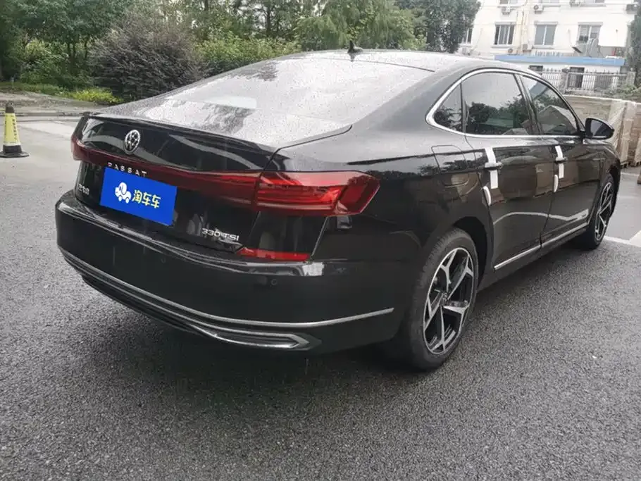 Volkswagen Passat — фото 3