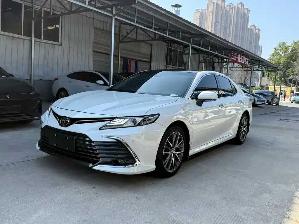 Toyota Camry 2022 из CN, фото 1