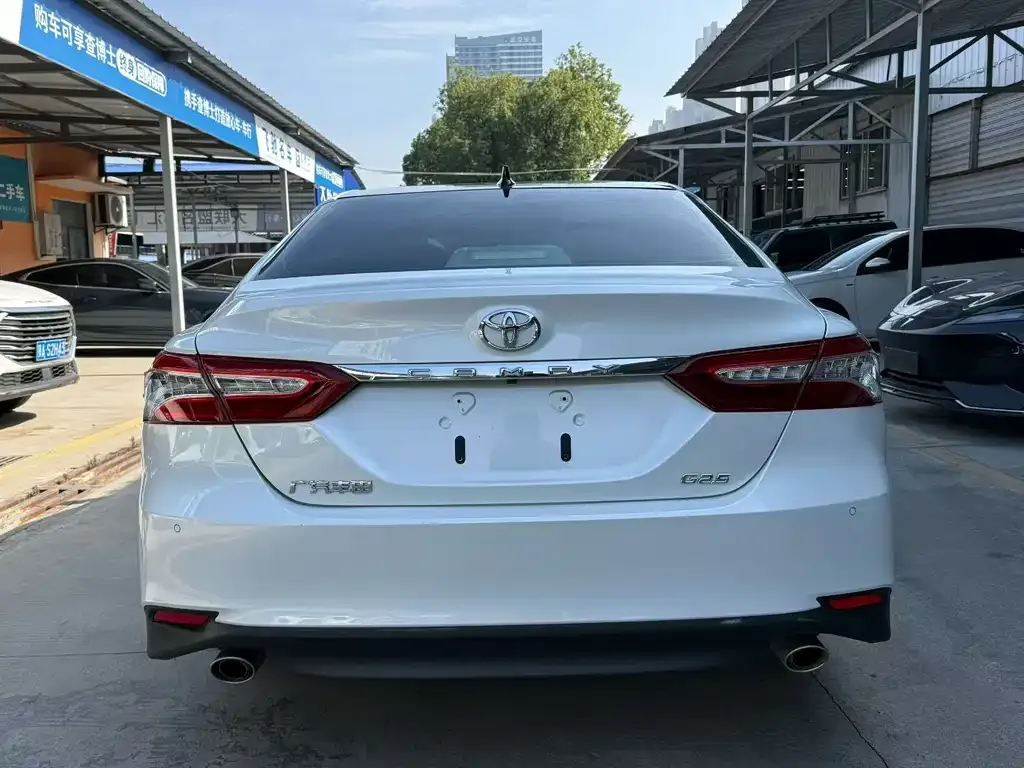 Toyota Camry 2022 из CN, фото 8