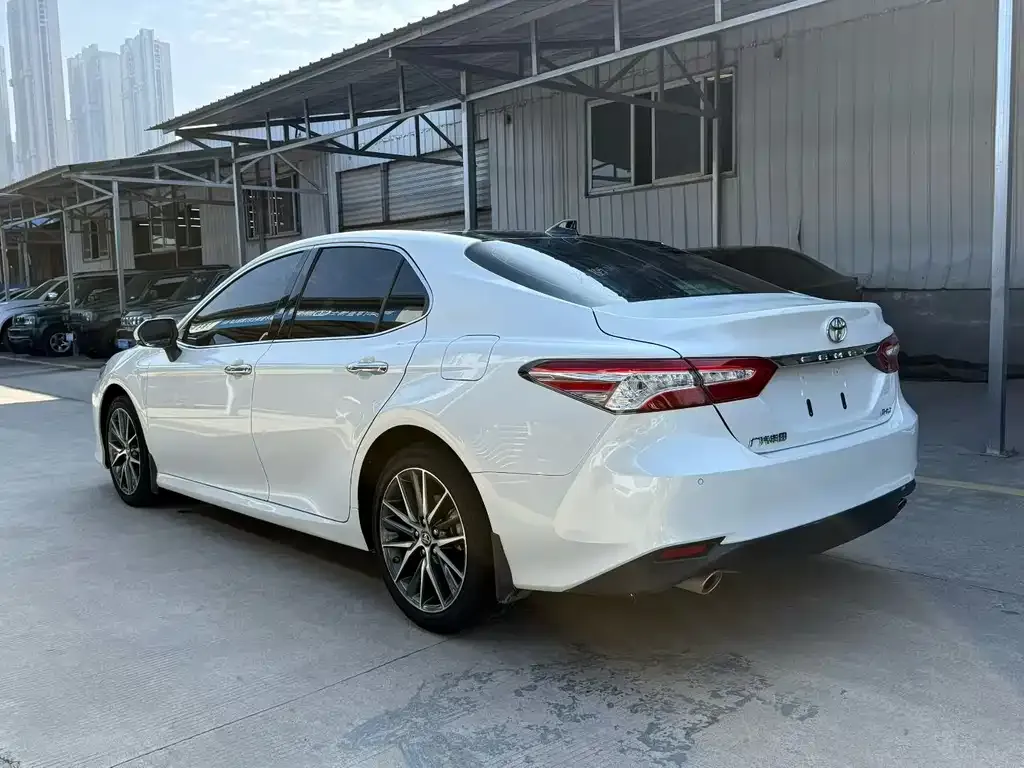 Toyota Camry 2022 из CN, фото 9