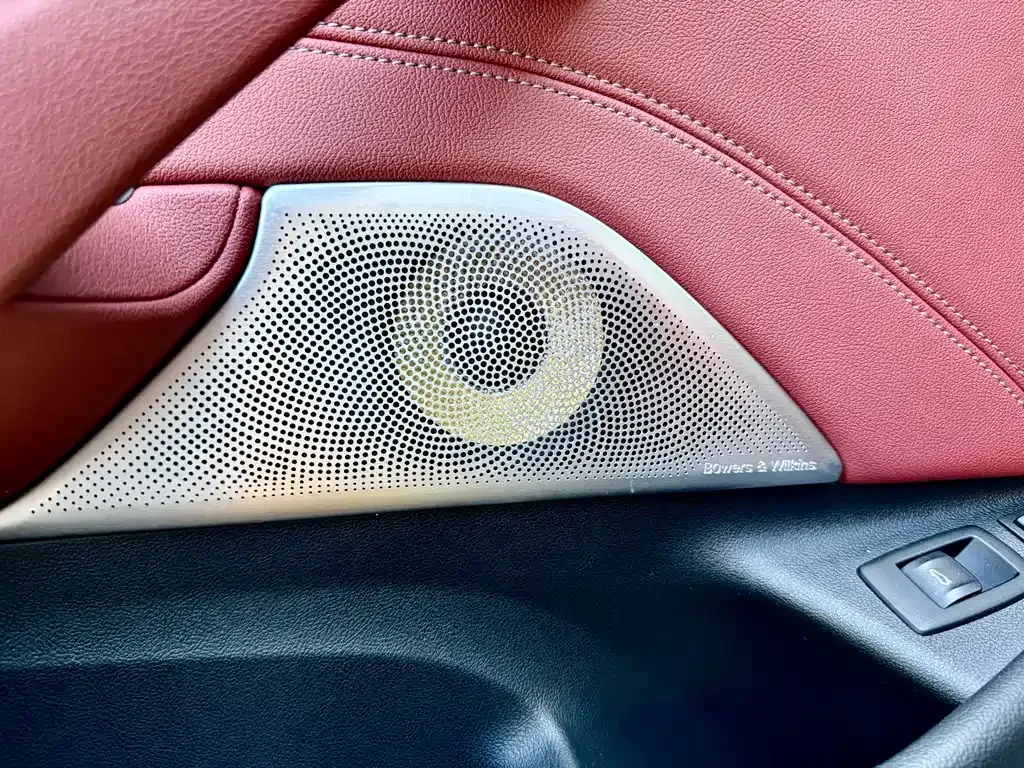 BMW 5 Series New Energy — фото 10