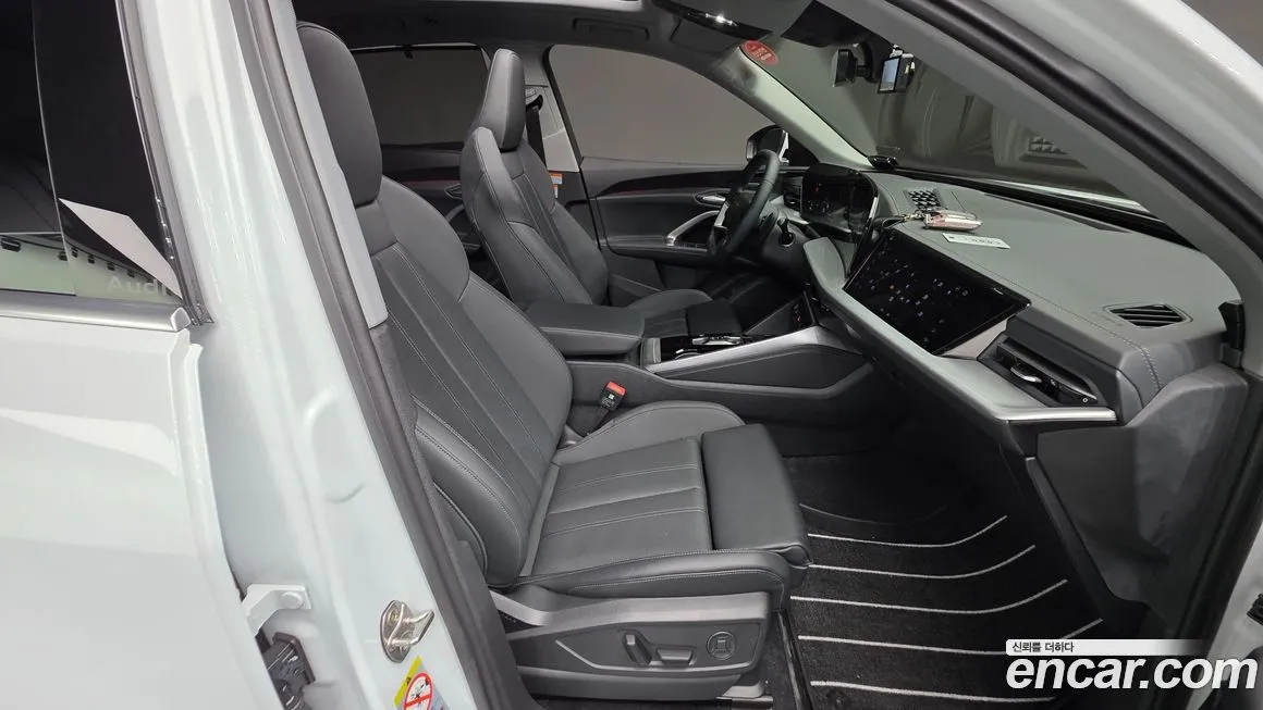 Audi Q5 2025 из KR, фото 10