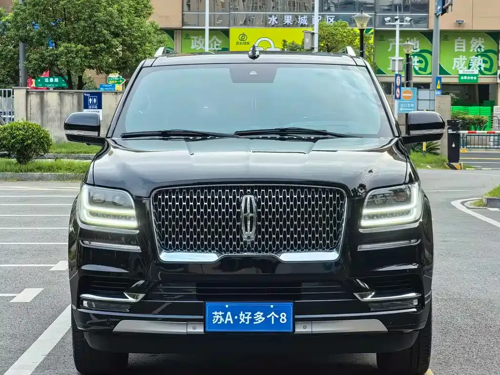 Lincoln Navigator 2023 из CN, фото 2