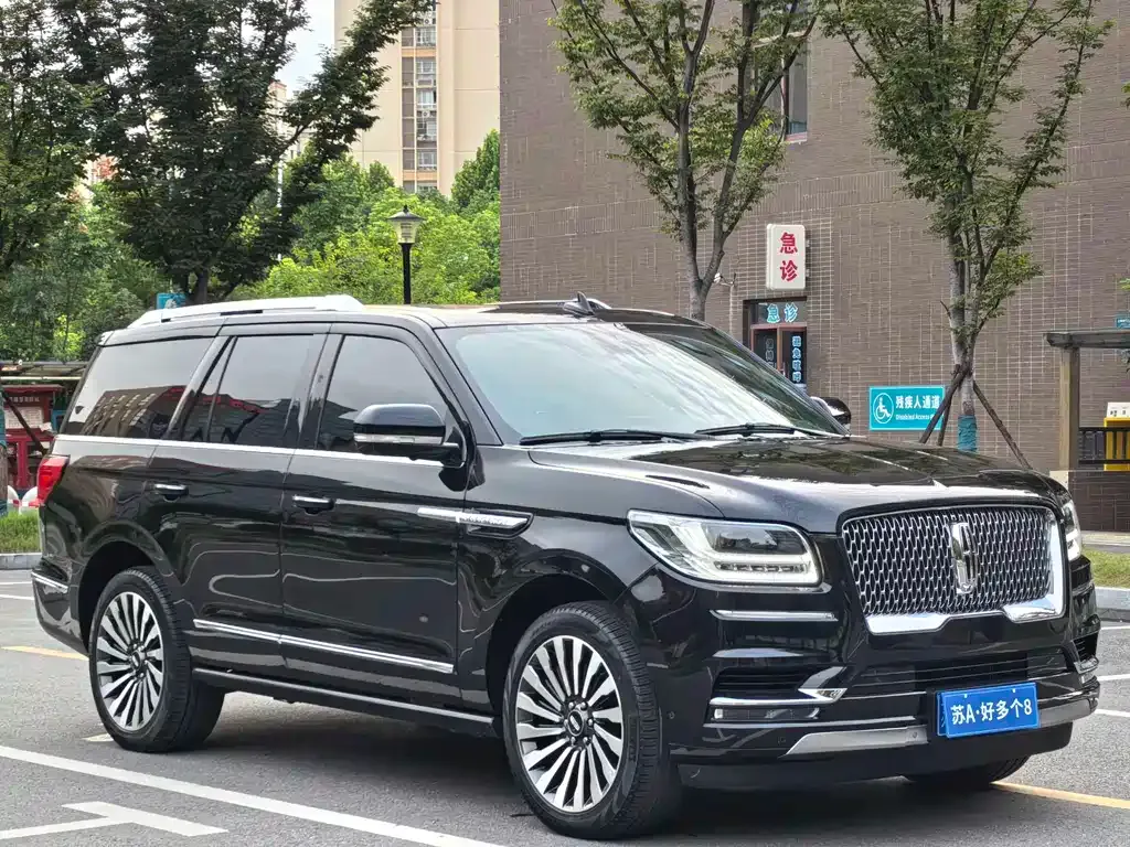 Lincoln Navigator 2023 из CN, фото 3
