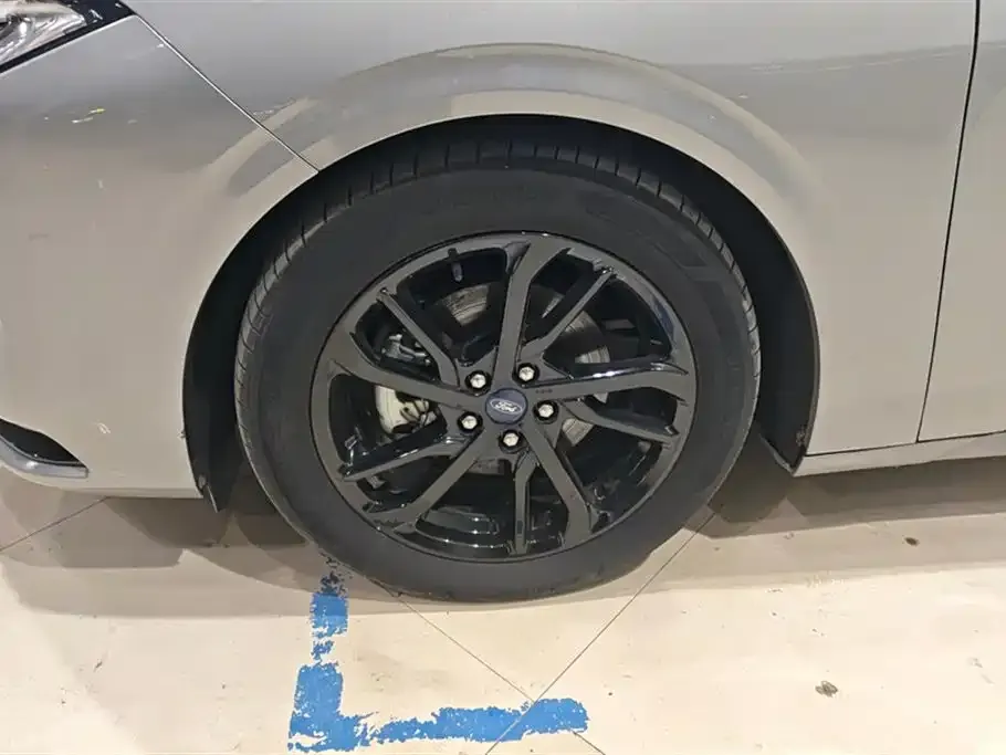 Ford Mondeo 2023 из CN, фото 6