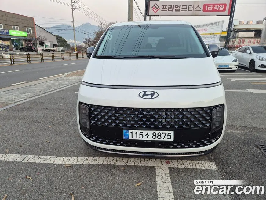 Hyundai Staria — фото 1