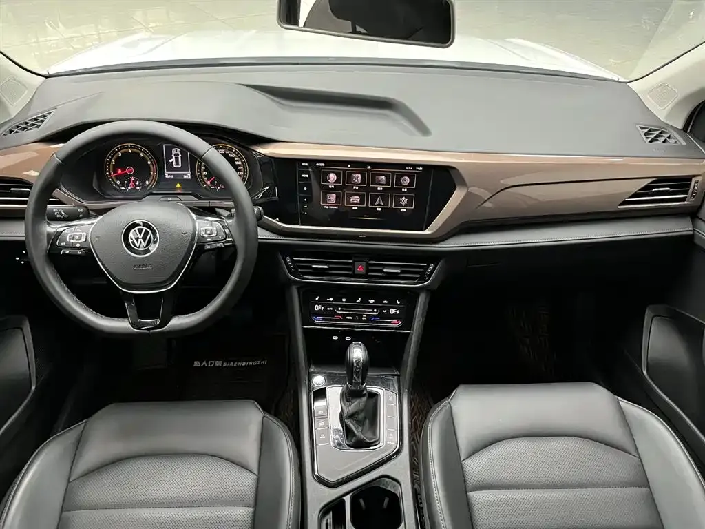 Volkswagen Tharu 2021 из CN, фото 2