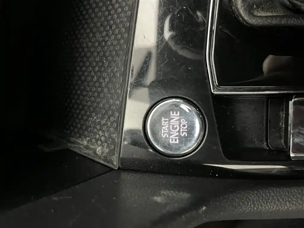 Volkswagen Tharu 2021 из CN, фото 4