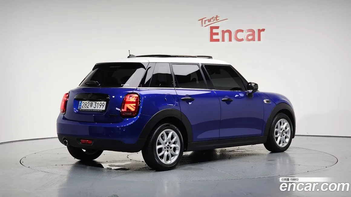Mini Cooper 2021 из KR, фото 2
