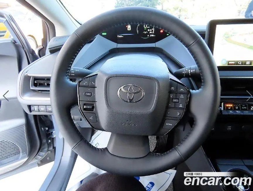 Toyota Prius — фото 8