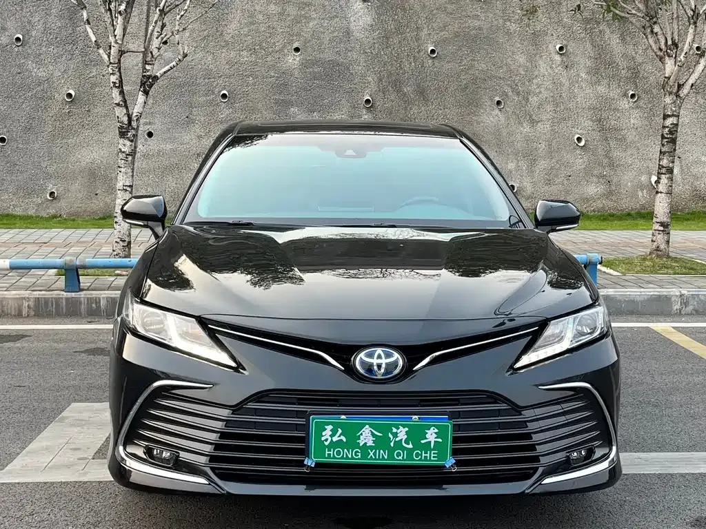 Toyota Camry 2023 из CN, фото 2