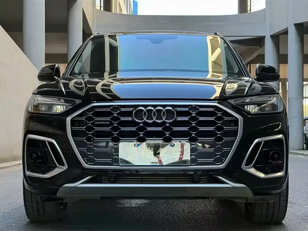 Audi Q5L 2022 из CN, фото 2