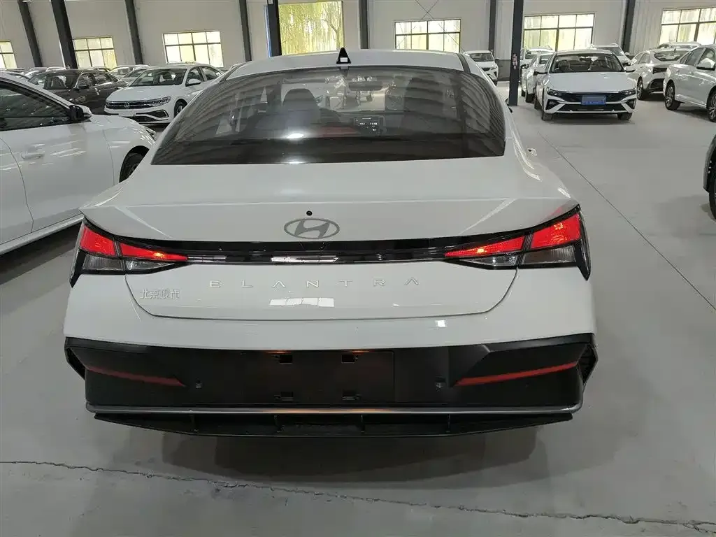 Hyundai Elantra 2025 из CN, фото 6
