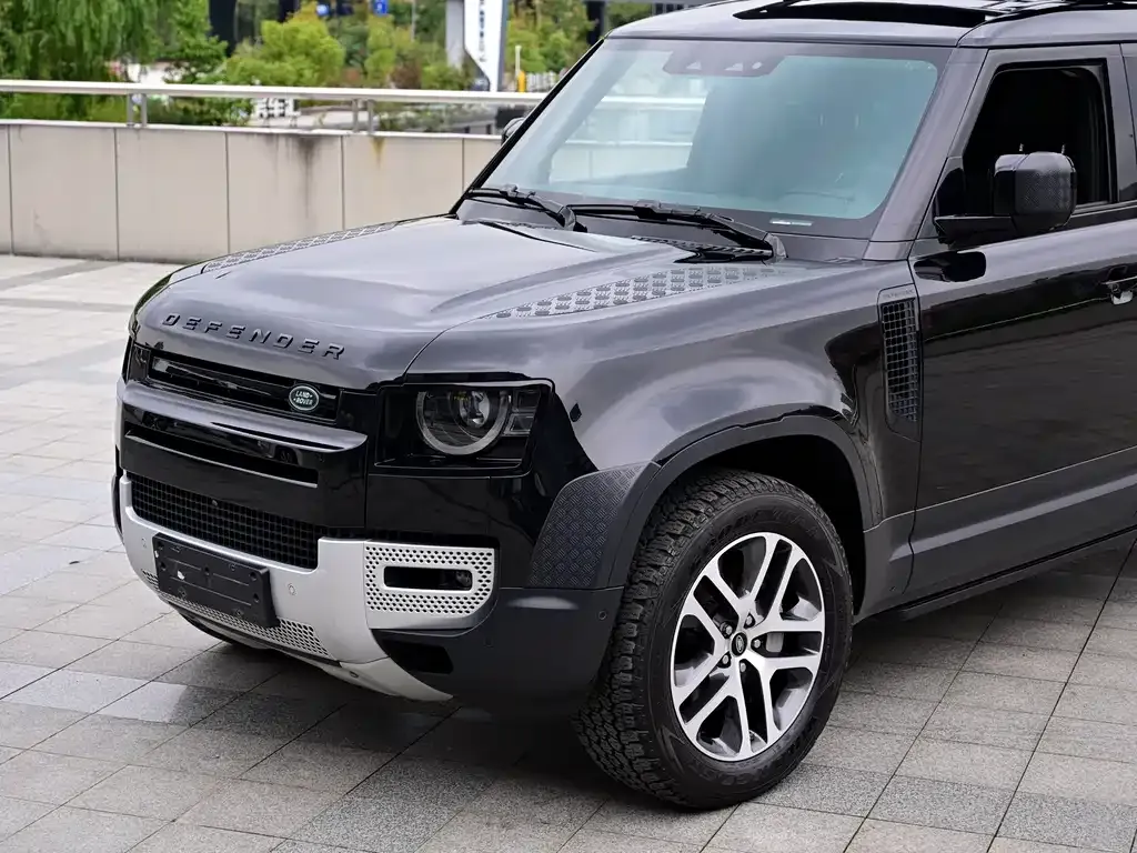 Land Rover Defender — фото 9