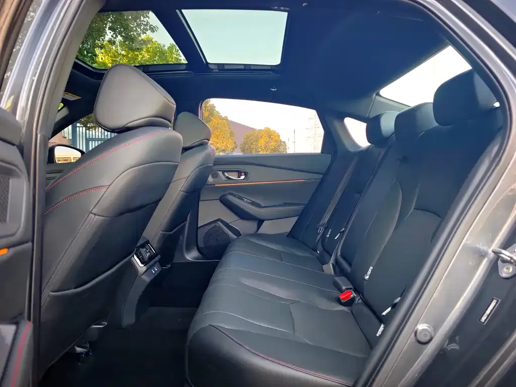 Honda Accord 2023 из CN, фото 9