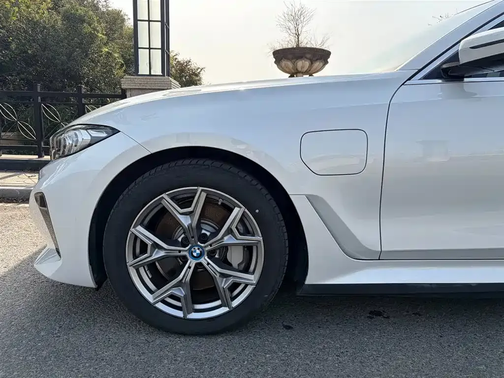 BMW i3 — фото 4