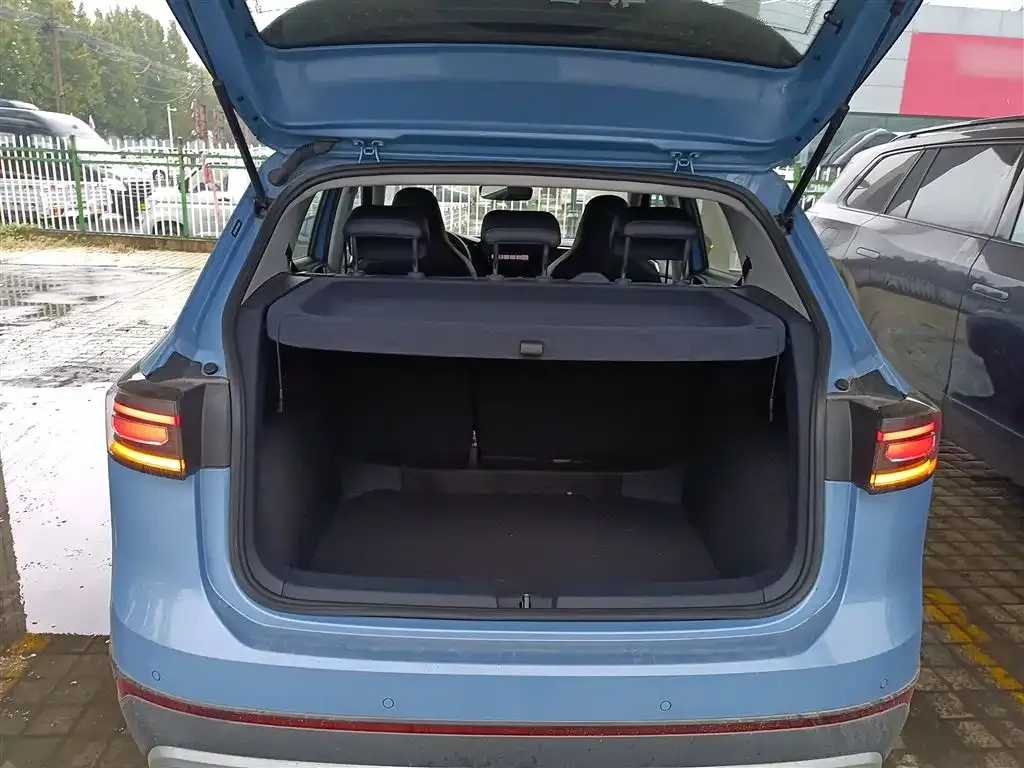 Volkswagen Tharu 2024 из CN, фото 9