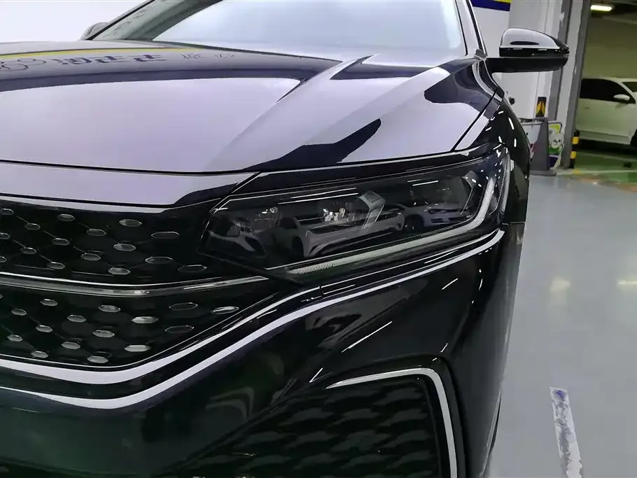 Volkswagen Passat — фото 5